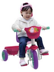 Triciclo infantil para menina com cestinha bandeirante